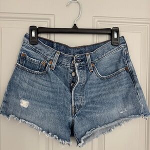 Levi's 501 Shorts Size W26